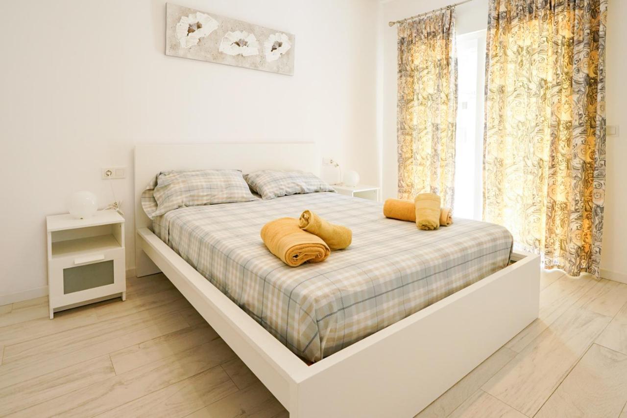 Вілла Casa Mya Con Terreno Privado Y Parking Compartido - A 800M De Playa Poniente Бенідорм Екстер'єр фото